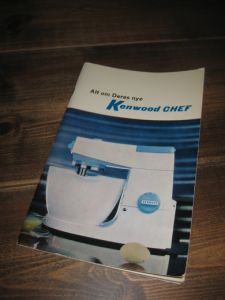 Instruksjonsbok fra Kenwood Chef. 1968.