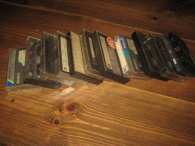 Lott med kassetter kan brukes til opptakskassetter musikk er spela inn på disse Dette er pakke nr 12