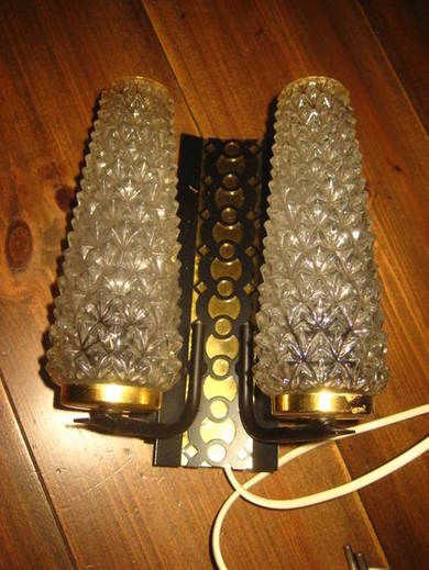 Meget pen dobbel vegglampett fra 60 tallet hel og pen med ledning som fungerer