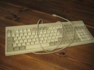 YAKUMO KB 2966 1998 Noe for din samling?