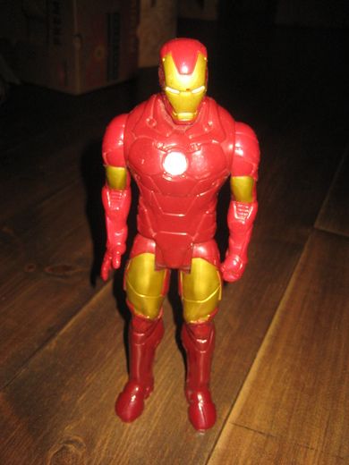 Noe for din samling? 29 cm høg