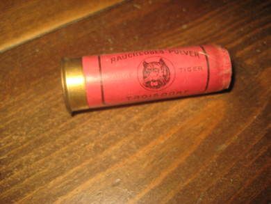 Brukt haglpatron RAUCHLOSS PULVER TROISDORF 12 kal NURNBERG