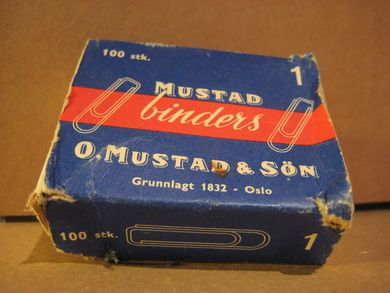 Eske uten innhold, MUSTAD BINDERS fra O. MUSTAD & SØNN. 70 tallet.