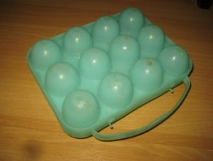 Eggholder i plast, 60 tallet. 