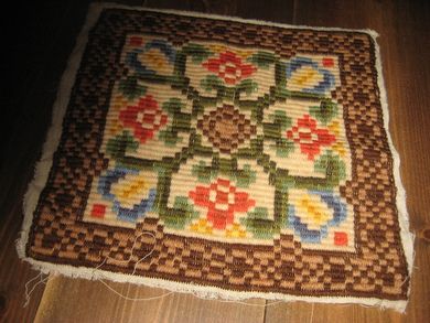 Ferdig sytt pute klar til montering ca 33*33 cm stor