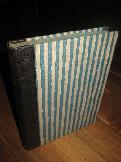 HALLESBY: ÅNDENES FYLDE 1947