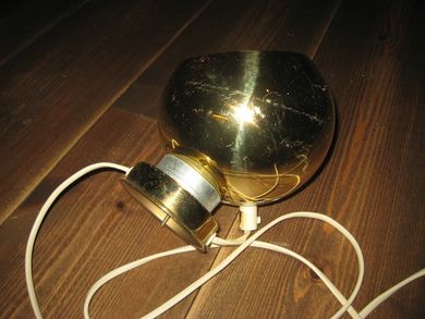 Vegglampett i messing 80 tallet