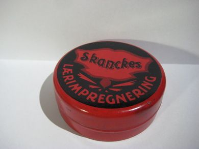 Strøken boks med innhold Scanckes LÆRIMPREGNERING fra Norsk Barnengens Tekniske Fabrik Oslo 50-60 tallet