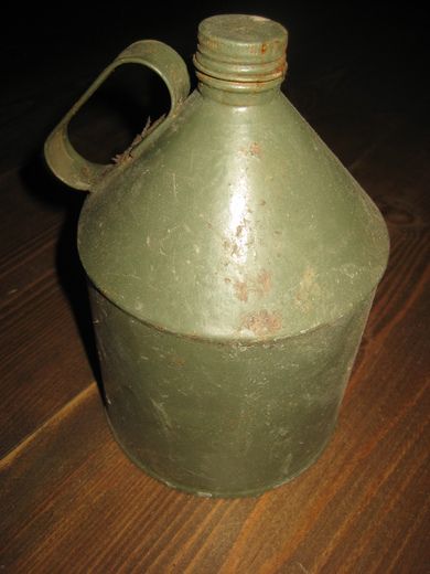 Militær kanne ca 18 cm høg 50 tallet