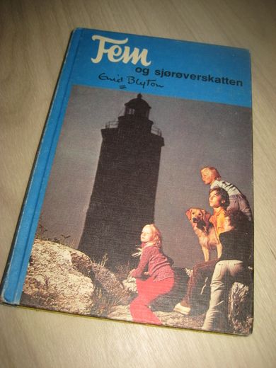 Blyton: Fem og sjørøverskatten. Bok nr 19, 