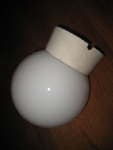 Taklampe med kuppel ca 18 cm i diameter 50-60 tallet