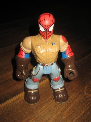 Noe for deg? Ca 16 cm høg 2002