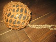 Kavlkule i meget god stand brukt ved garnfiske i gamle dager Fra forige århundreskifte Ca 12 cm i diameter mørk grønn