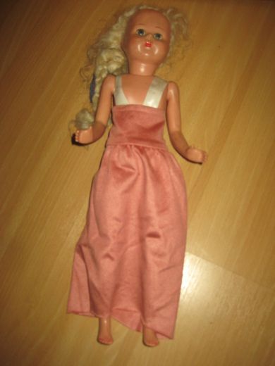 Gammel dokke ca 52 cm høg