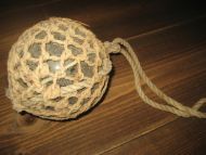 Kavlkule i meget god stand brukt ved garnfiske i gamle dager Fra forige århundreskifte Ca 12 cm i diameter mørk grønn