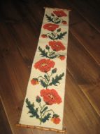 Pen klokkestreng med oppheng ca 18*84 cm stor 60 tallet