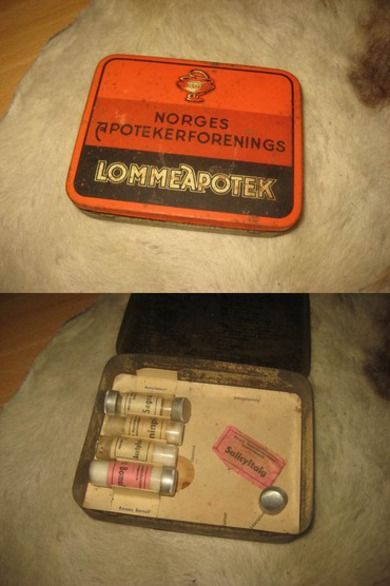 Blikkeske med noe innhold NORGES APOTEKERFORRENINGS LOMMEAPOTEK 50 tallet