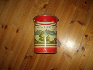 Meget pen dropsspann fra DROPSFABRIKKEN ALFA, TRONDHEIM.