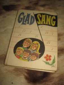 GLAD SANG 1977. 