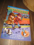 Superdetektivens MYSTERIEBOK.