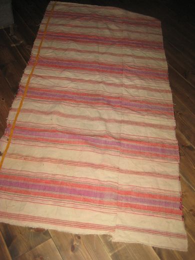 Gammelt velbrukt teppe fra tidleg 1900