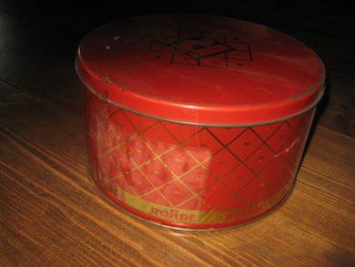 Stor boks fra ROHDE ca 22 cm i diameter 12 cm høg