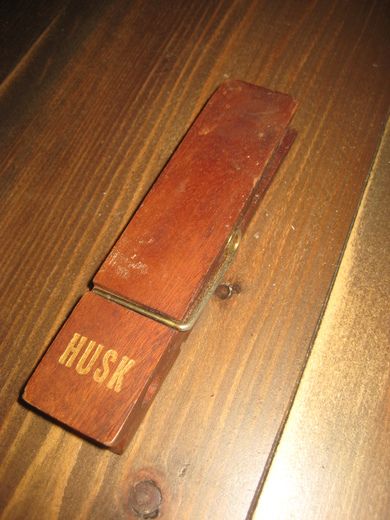 Stor kleklype for feste av huskelapper