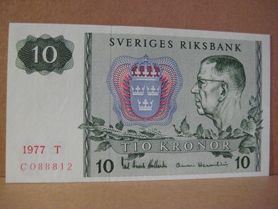 1977 T C088812 10 KRONOR