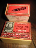Eske med uåpn innhold SCOOL PEN NR 0720EF fra WILLIAM MITCHELL LONDON 40-50 tallet