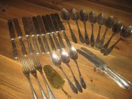 Lot med diverse kniver skeier etc 40-50 tallet