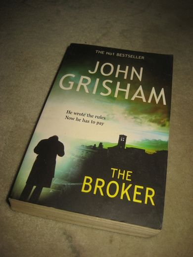 GRISHAM JOHN: THE BROOKER 2005