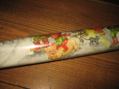 Uåpna rull julepapir fra 80 tallet 5 meter julenissemotiv dette er rull nr 1