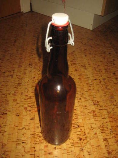 Flaske med patentkork ca 30 cm høg