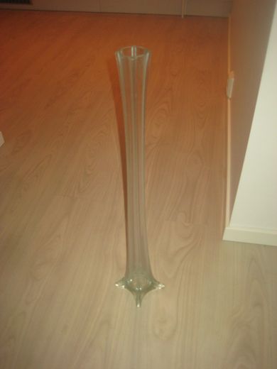 Pen glassvase ca 70 cm høg 70 tallet