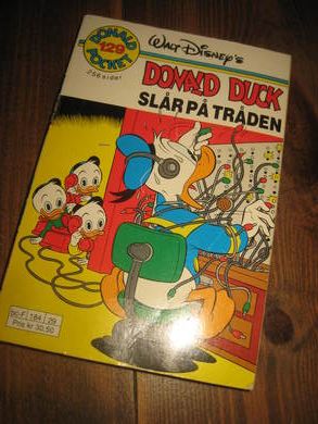 1992 nr 129 DONALD DUCK SLÅR PÅ TRÅDEN