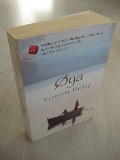 HISLOP, VICTORIA: ØYA. 2009.