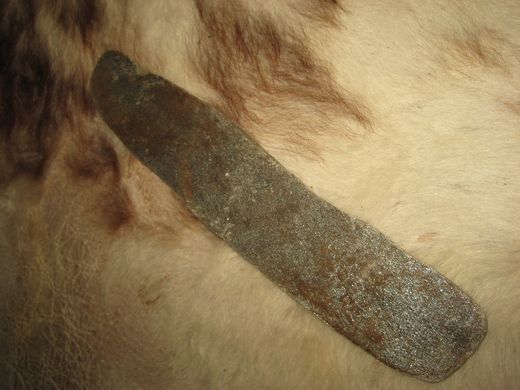 Gammelt og velbrukt bryne ca 24 cm langt