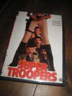 SUPER TROOPERS 11 ÅR 96 MIN
