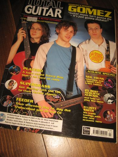 2000 nr 007 TOTAL GUITAR