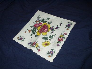 Seviett med blomstermotiv