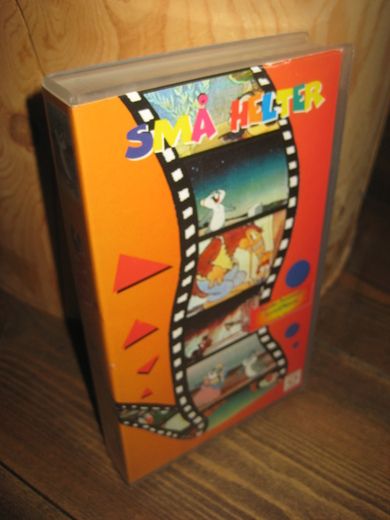 SMÅ HELTER 30 MIN 5 ÅR