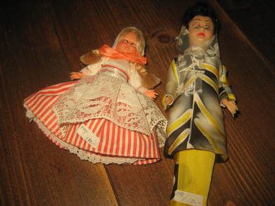 Lot 2 dokker selges samla