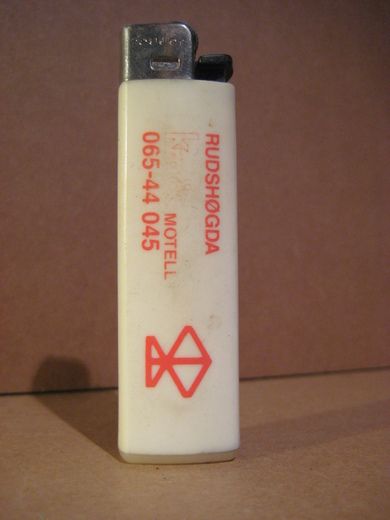 RUDSHØGDA MOTELL. 065-44045.