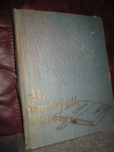 MAXWELL: VÅR UNDERFULLE BIBEL