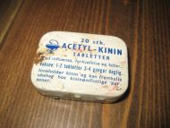 Blikkesek uten innhold ACETYL KININ Fra LØVEAPOTEKET ARENDAL