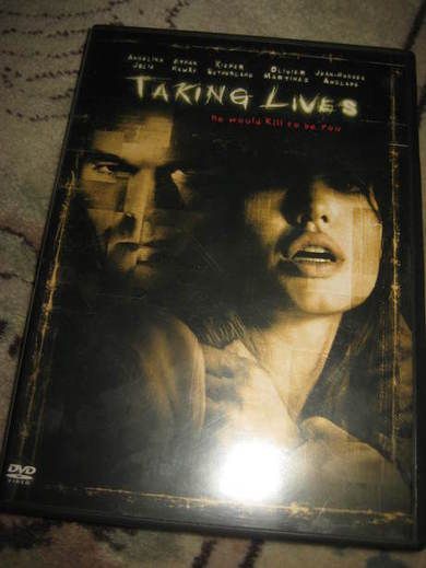 TAKING LIVES 99 MIN 15 ÅR