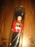 Noe for deg? Ca 20 cm høg