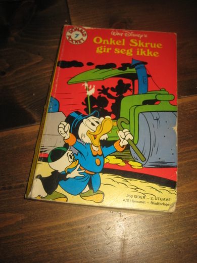 Onkel Skrue gir seg ikke Bok nr 7 2 utgave