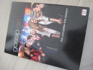 GOSSIP GIRL THE FIRST SEASON 721 MIN 15 ÅR