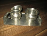 Pent sett, NORSK TINN, PEWTER, brett, fløtemugge og sukkerskål. 70 tallet.